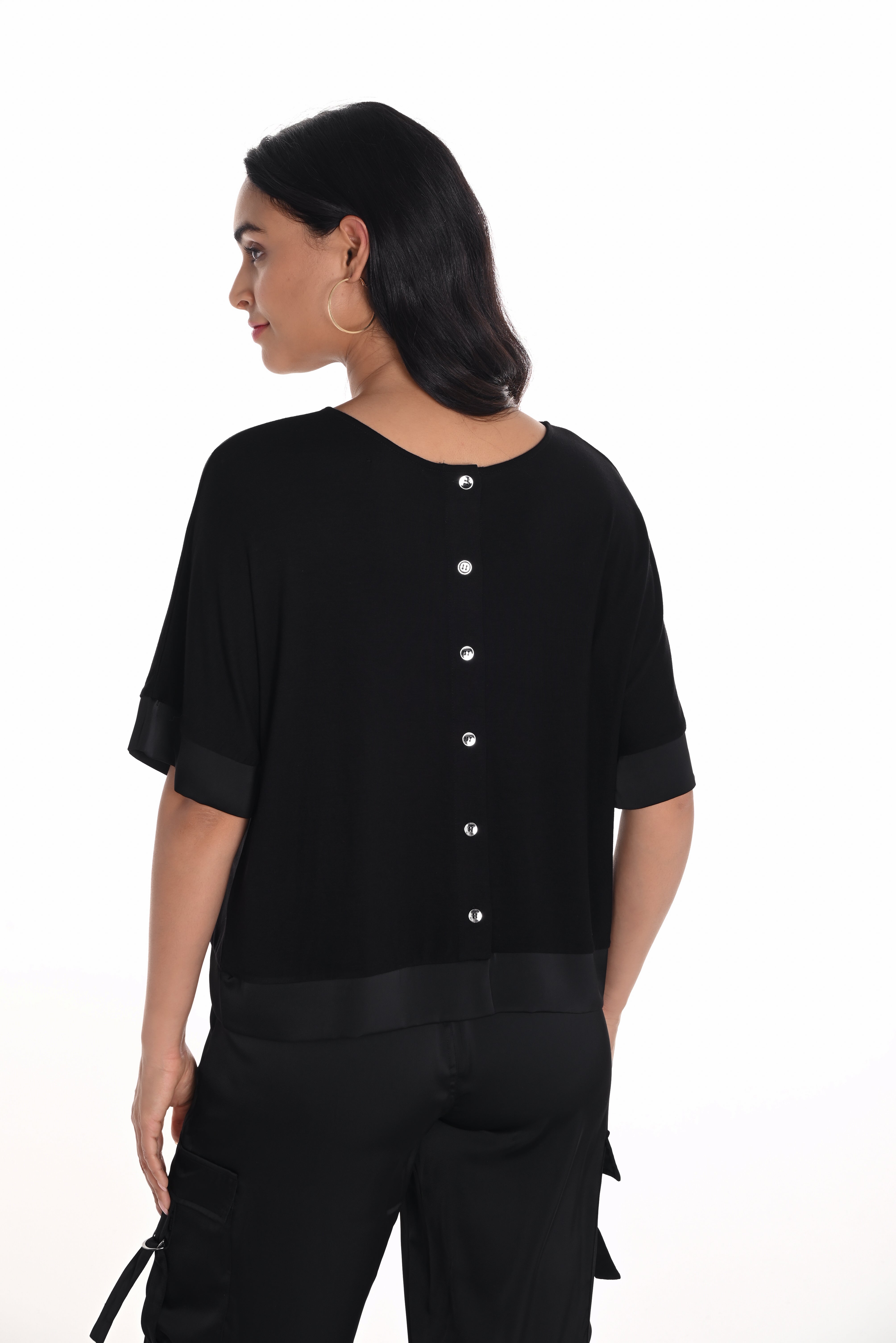 Back Button Short Sleeve Top | Bellissima West