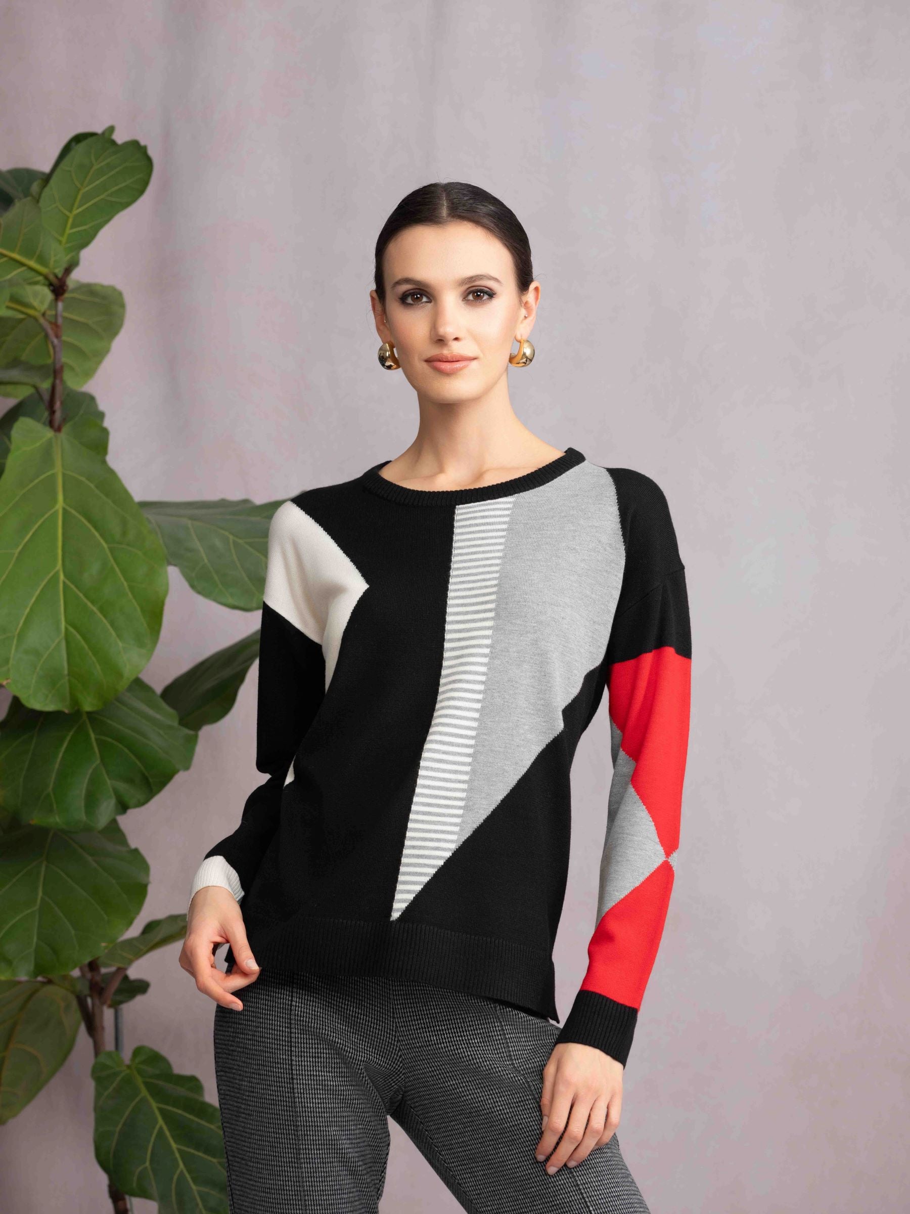 Color Block Scoop Neck Pullover