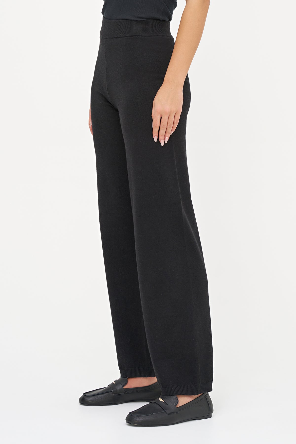 Wide Leg Knit Pant
