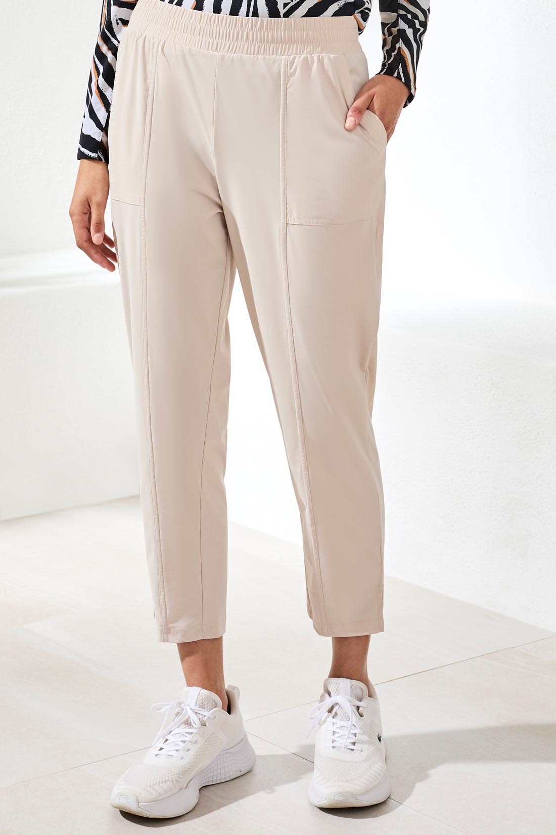 Tech Stretch Crop Pant