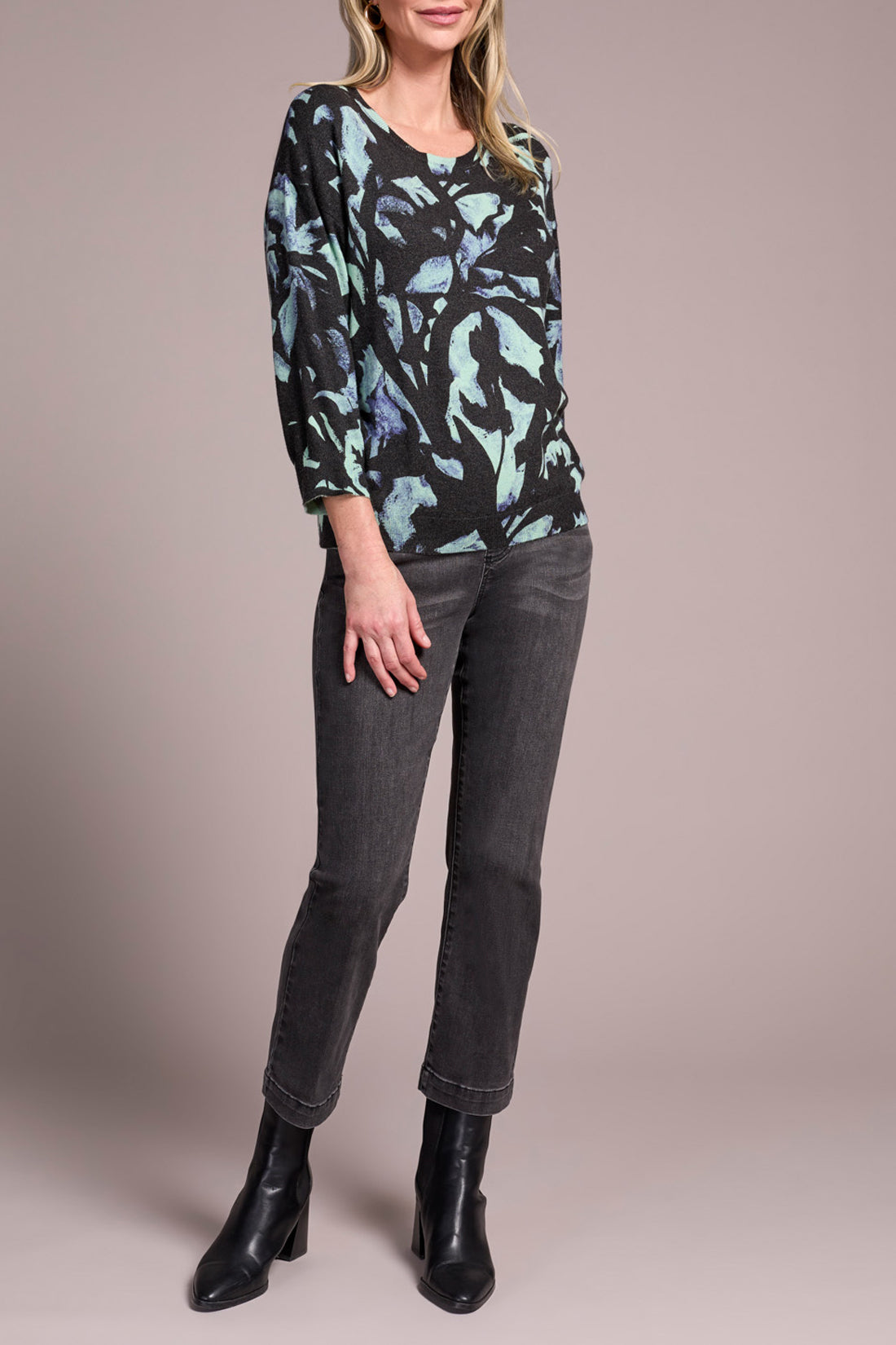 Abstract Print Pullover