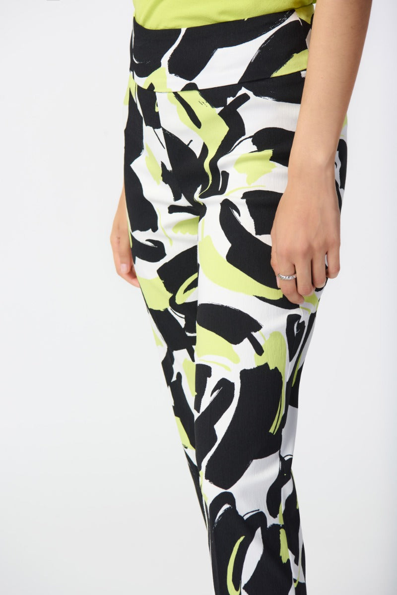 Abstract Print Crop Pant