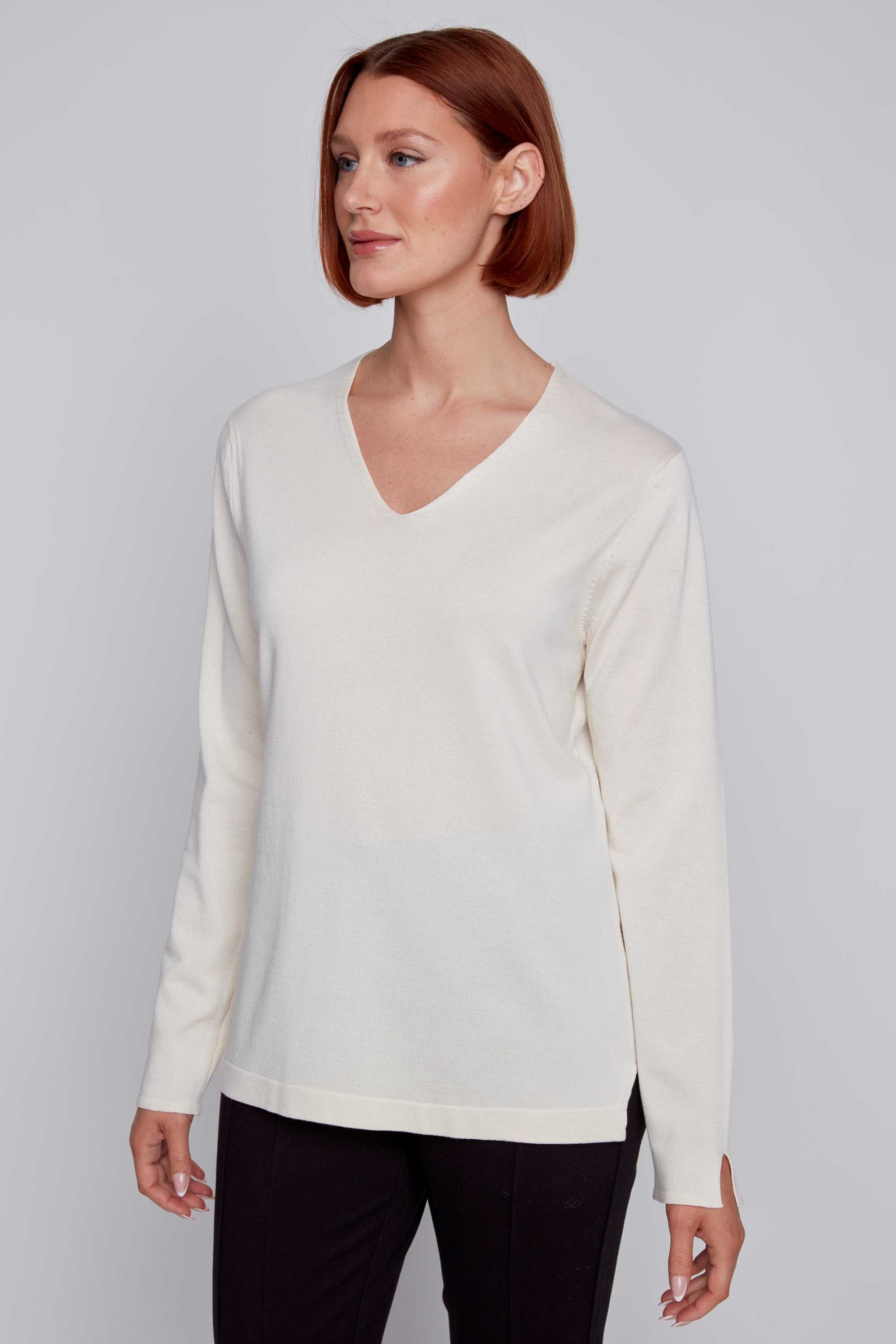 V-Neck Pullover