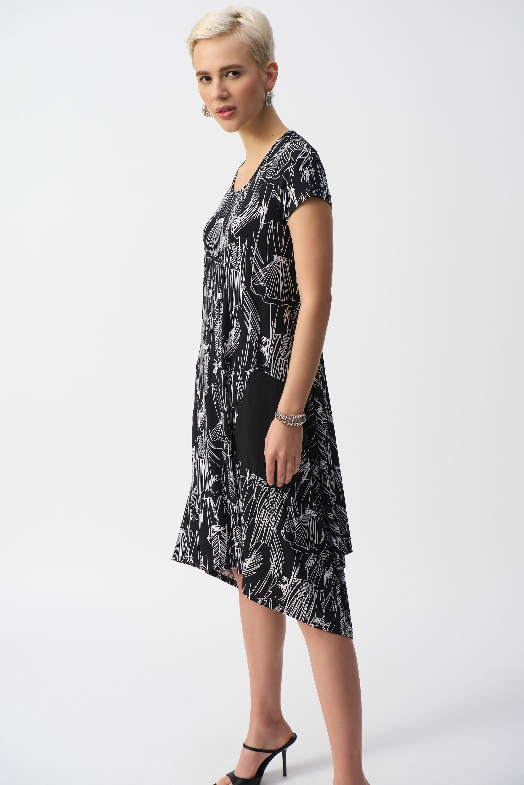 Line Print Cocoon Hem Dress