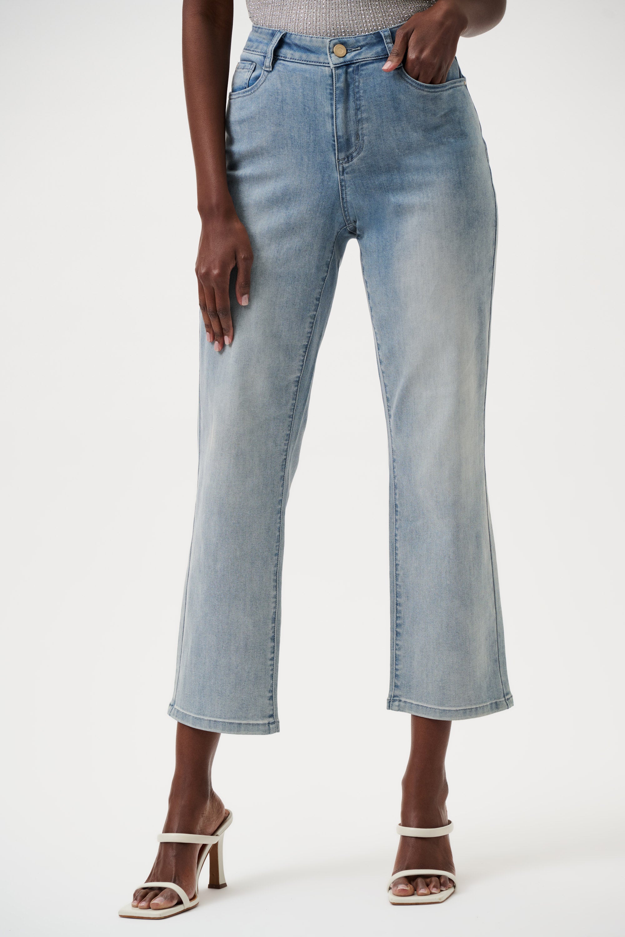 Classic Straight Leg Crop Jeans