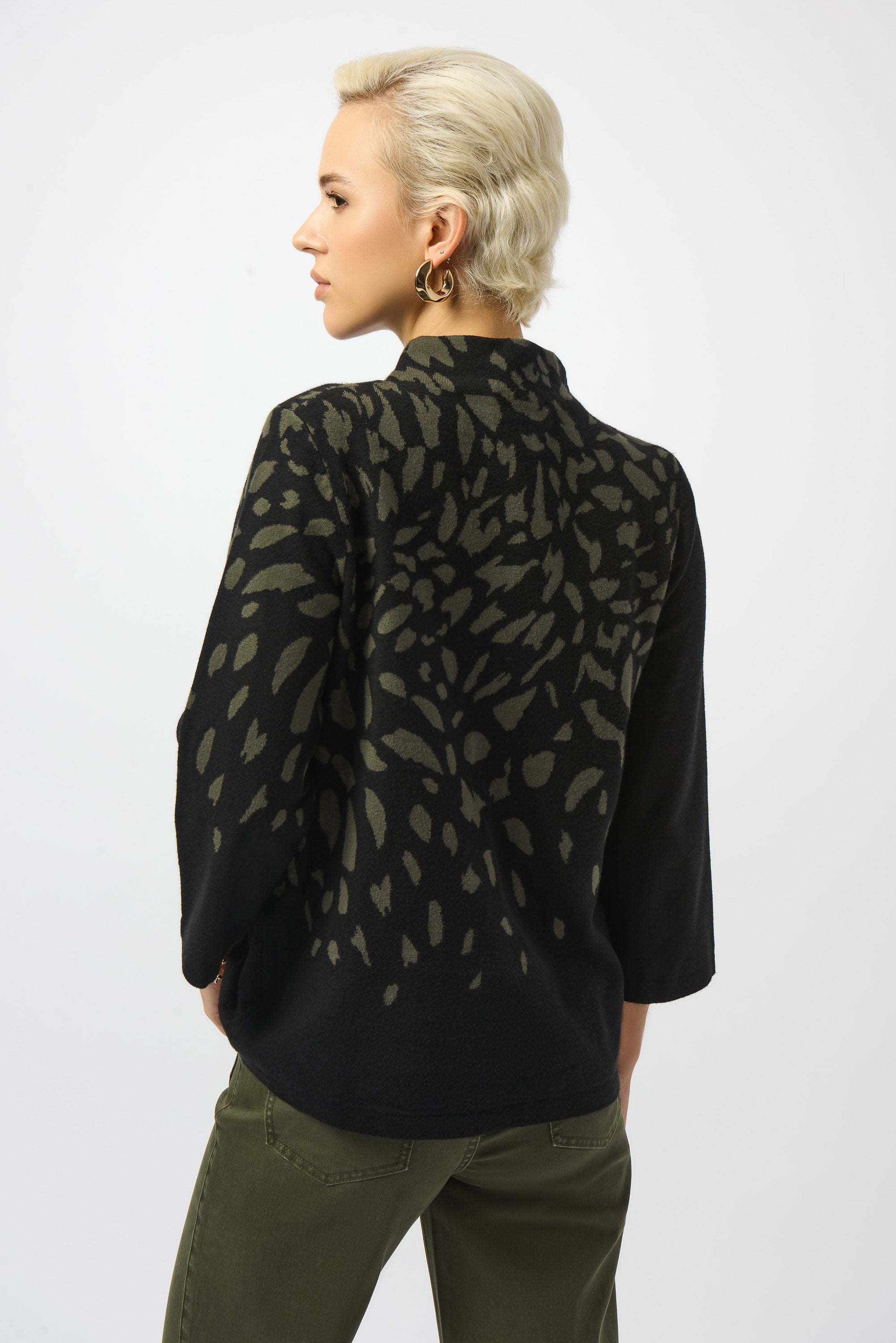 Abstract Print Mock Neck Pullover