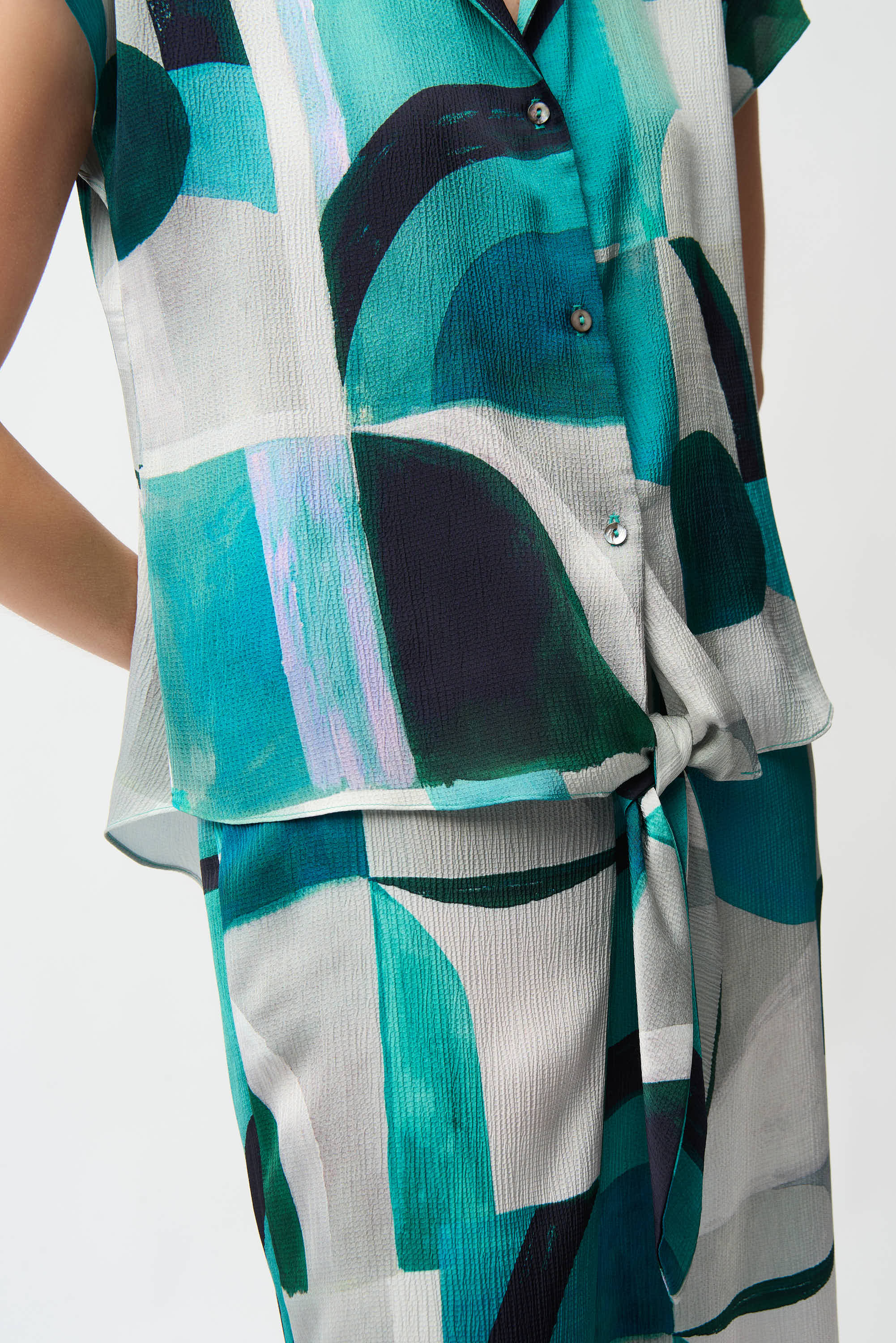 Geometric Print Tie Front Shirt