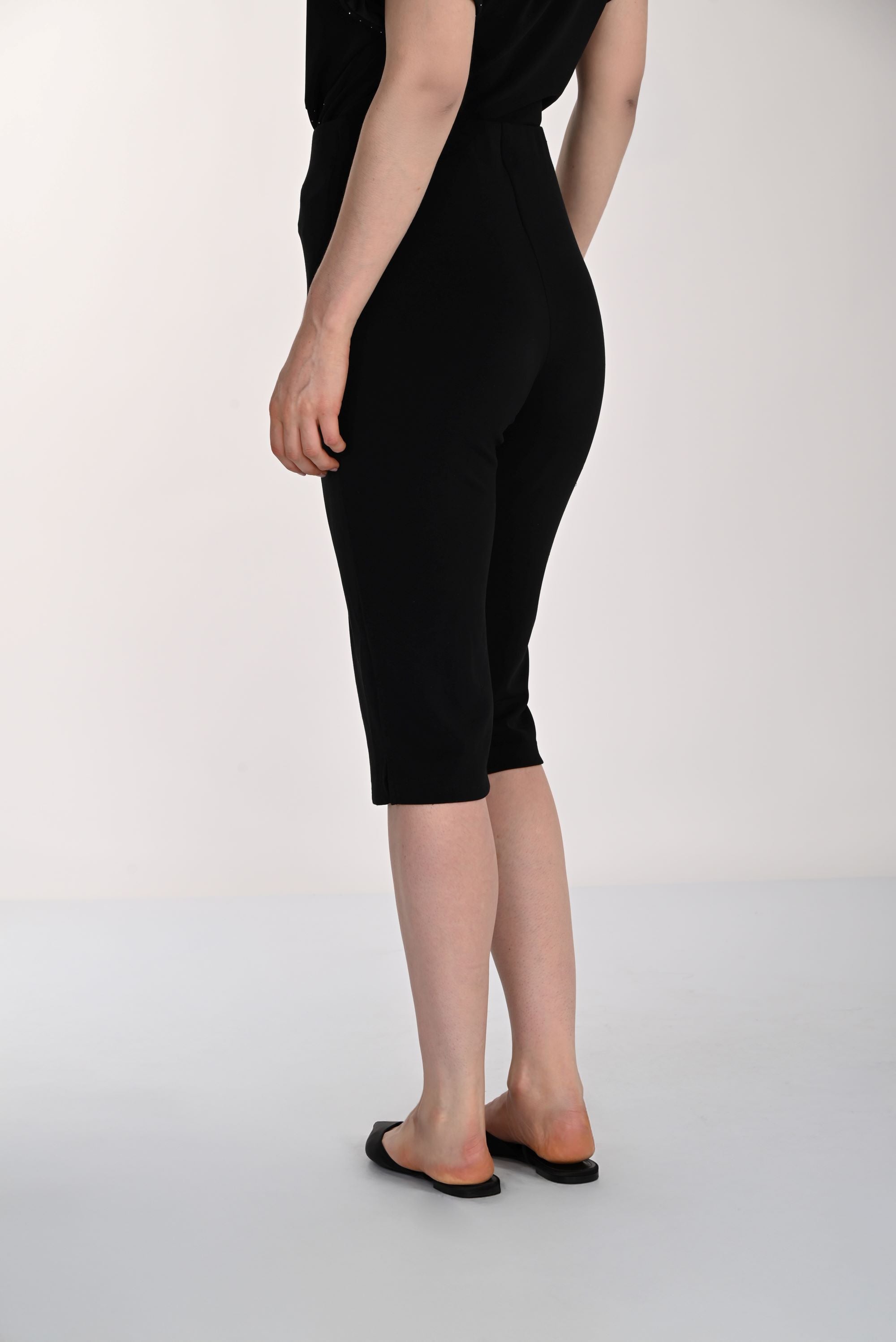 Slim Jersey Capri