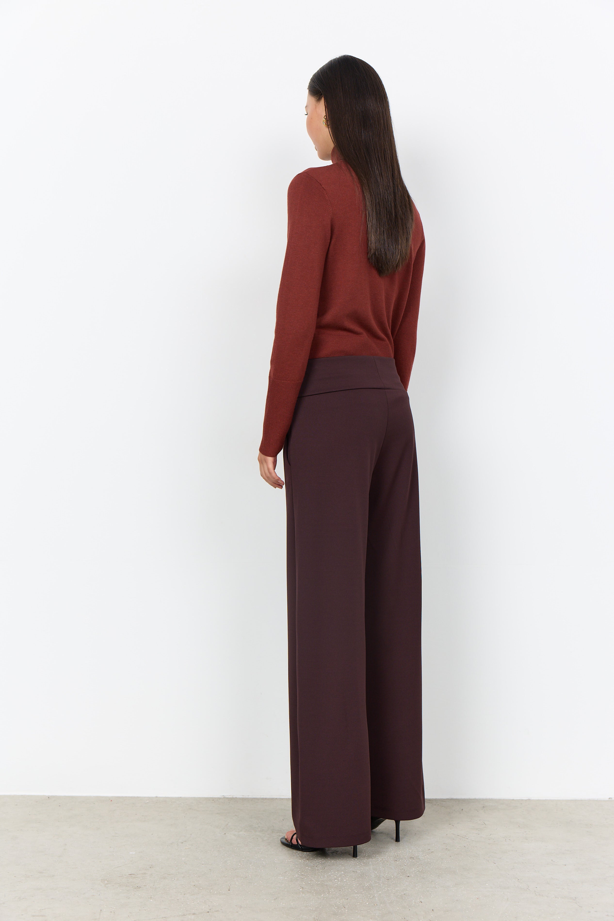Straight Leg Wide Waist Pant