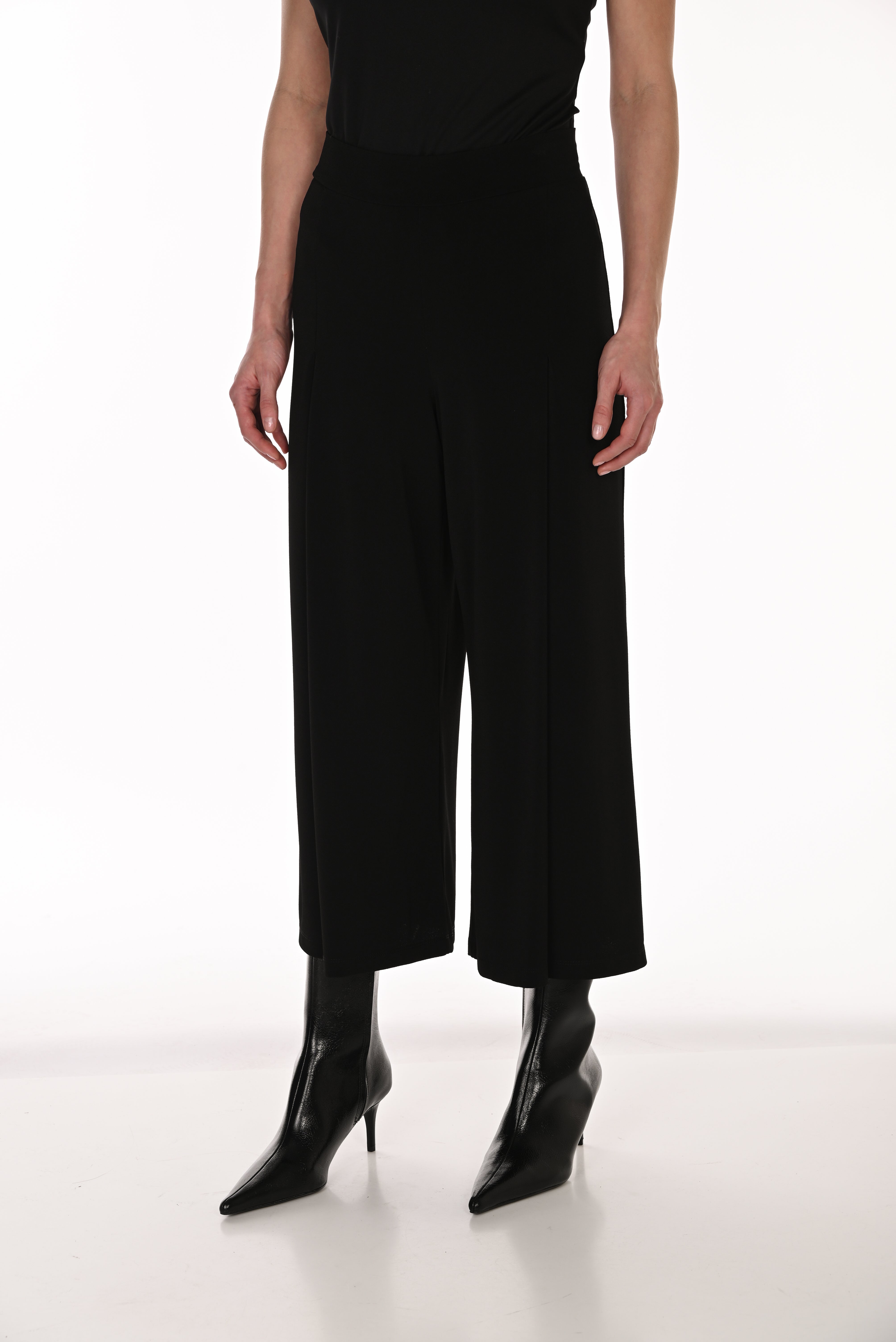 Wide Leg Crop Pant