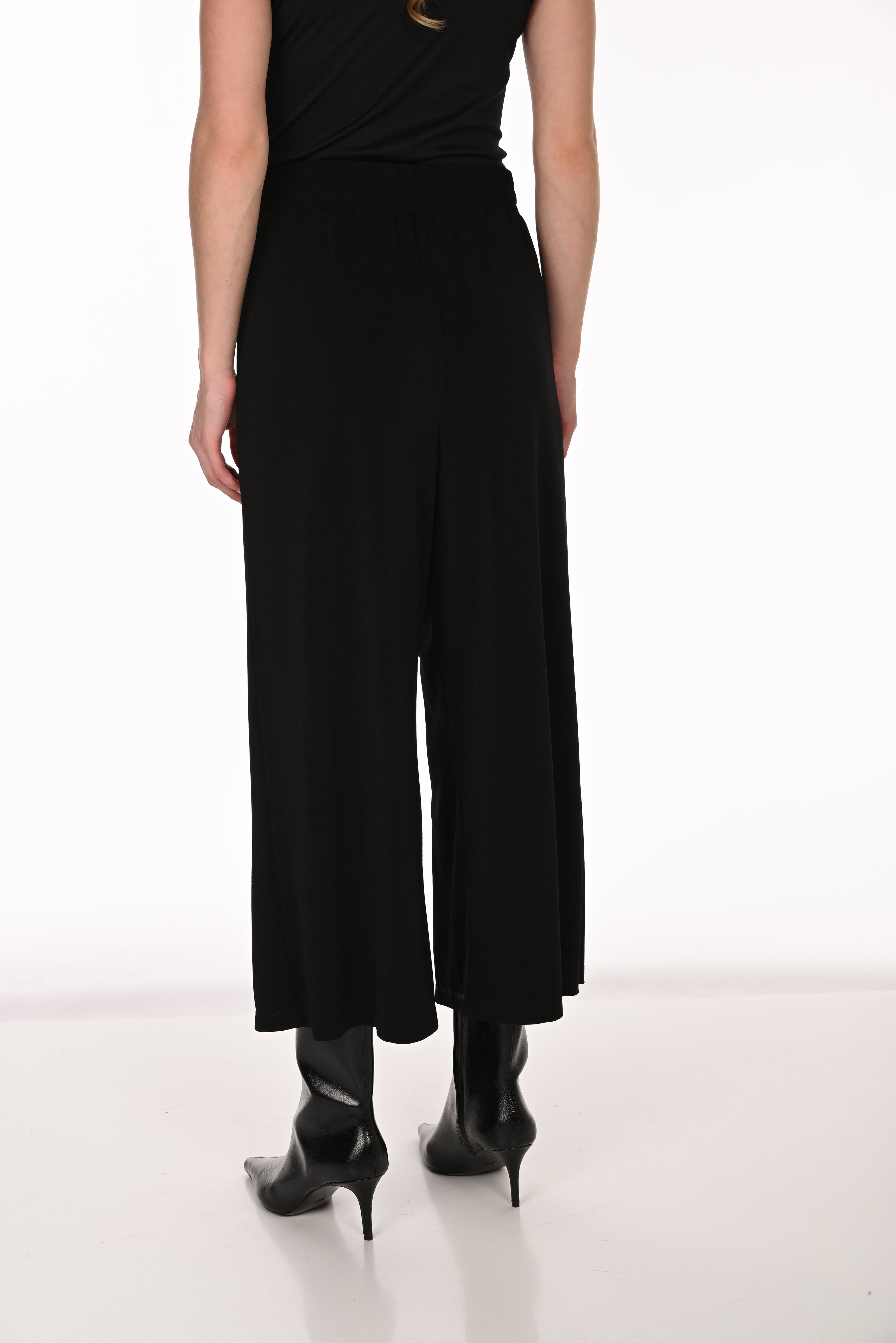 Wide Leg Crop Pant