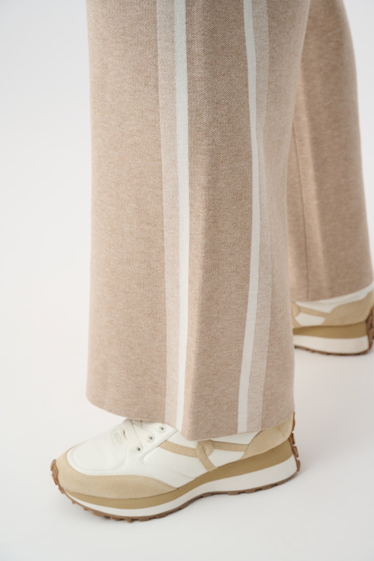 Wide Leg Knit Pant