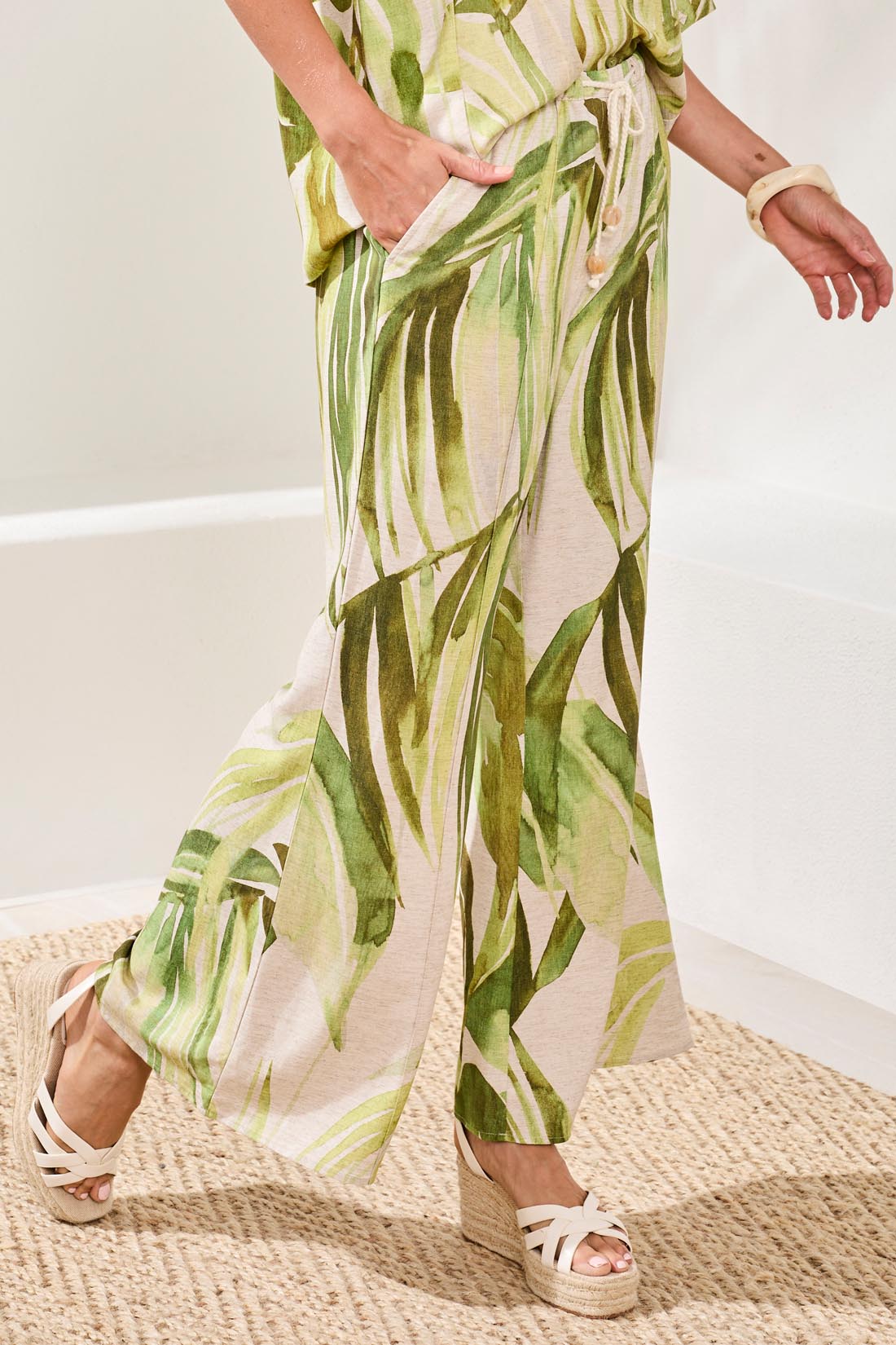 Leaf Print Linen Blend Wide Leg Pant
