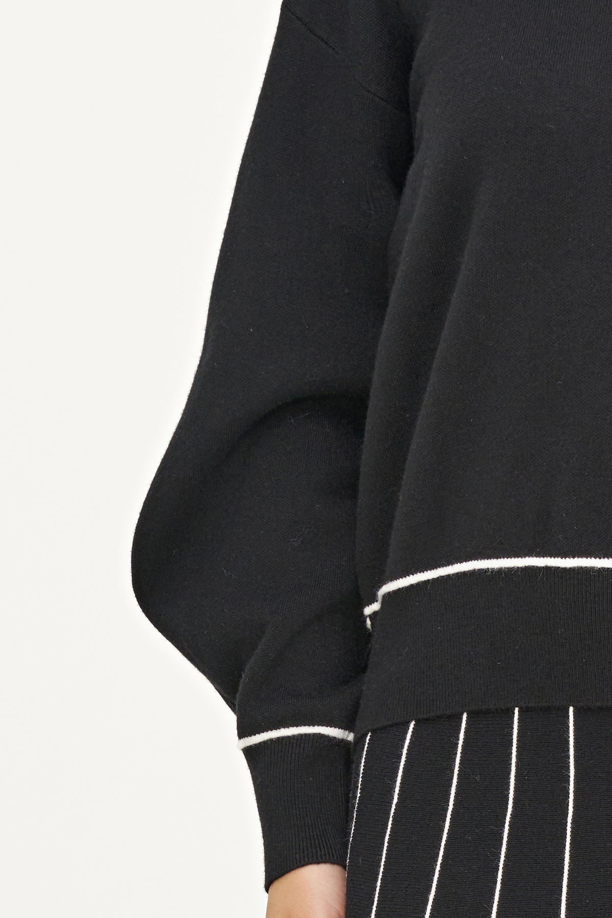 Crew Neck Piped Sweater