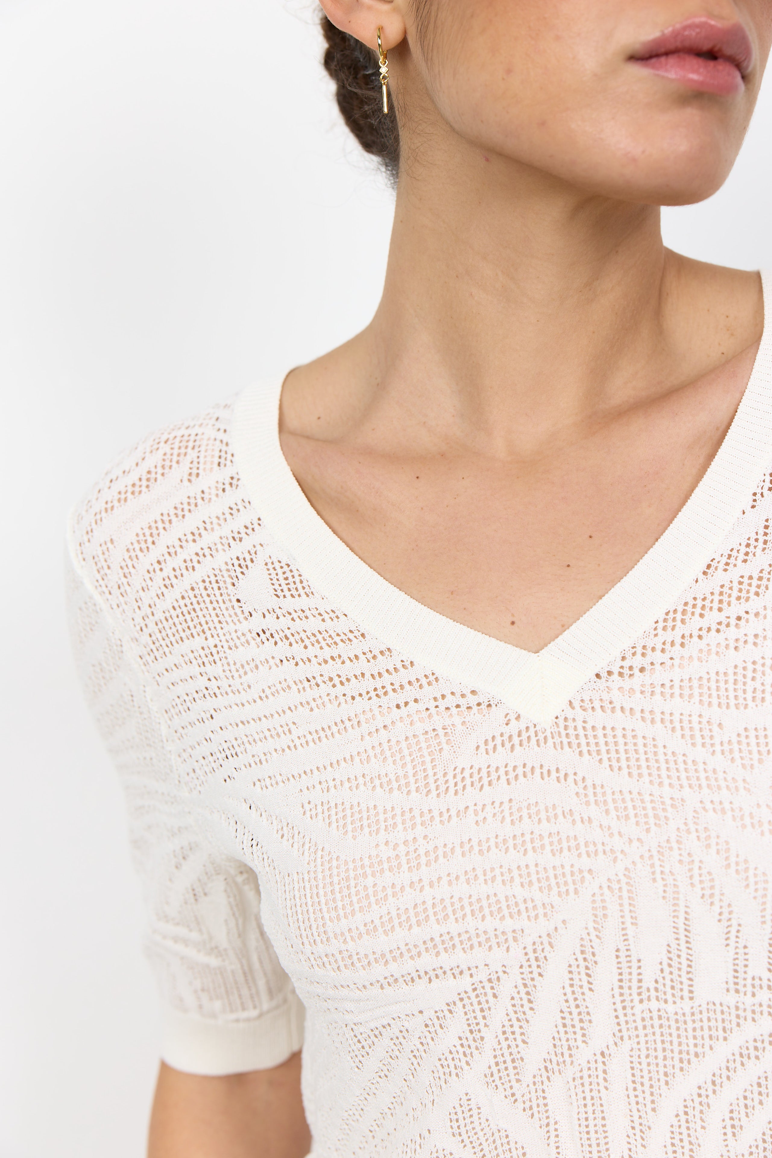 Leaf Knit V-neck Pullover
