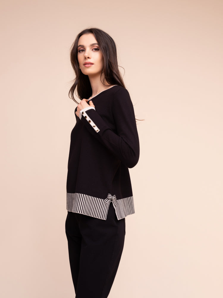 Stripe Trim Scoop Neck Sweater