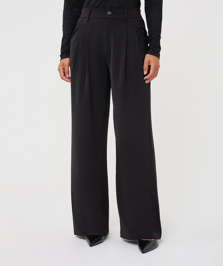 Wide Leg Twill Pant