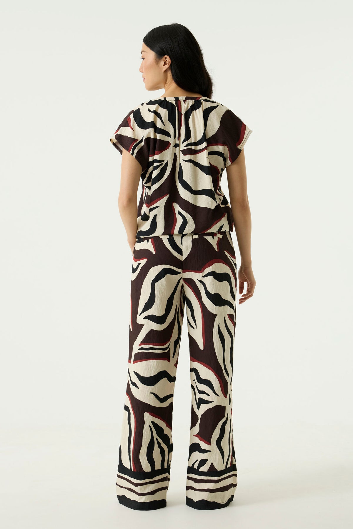 Abstract Print  V-neck Top