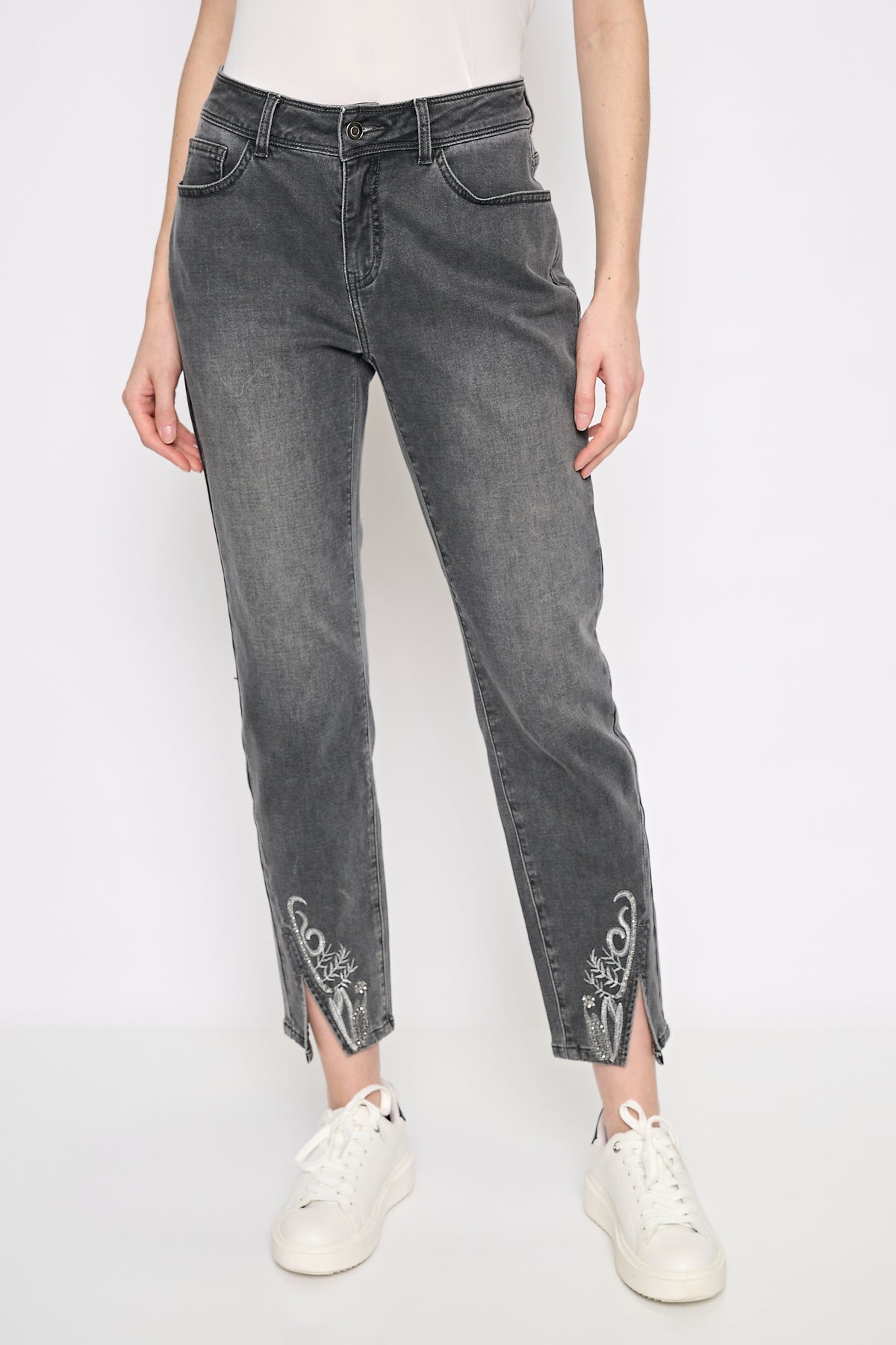Embroidered Hem Ankle Jeans