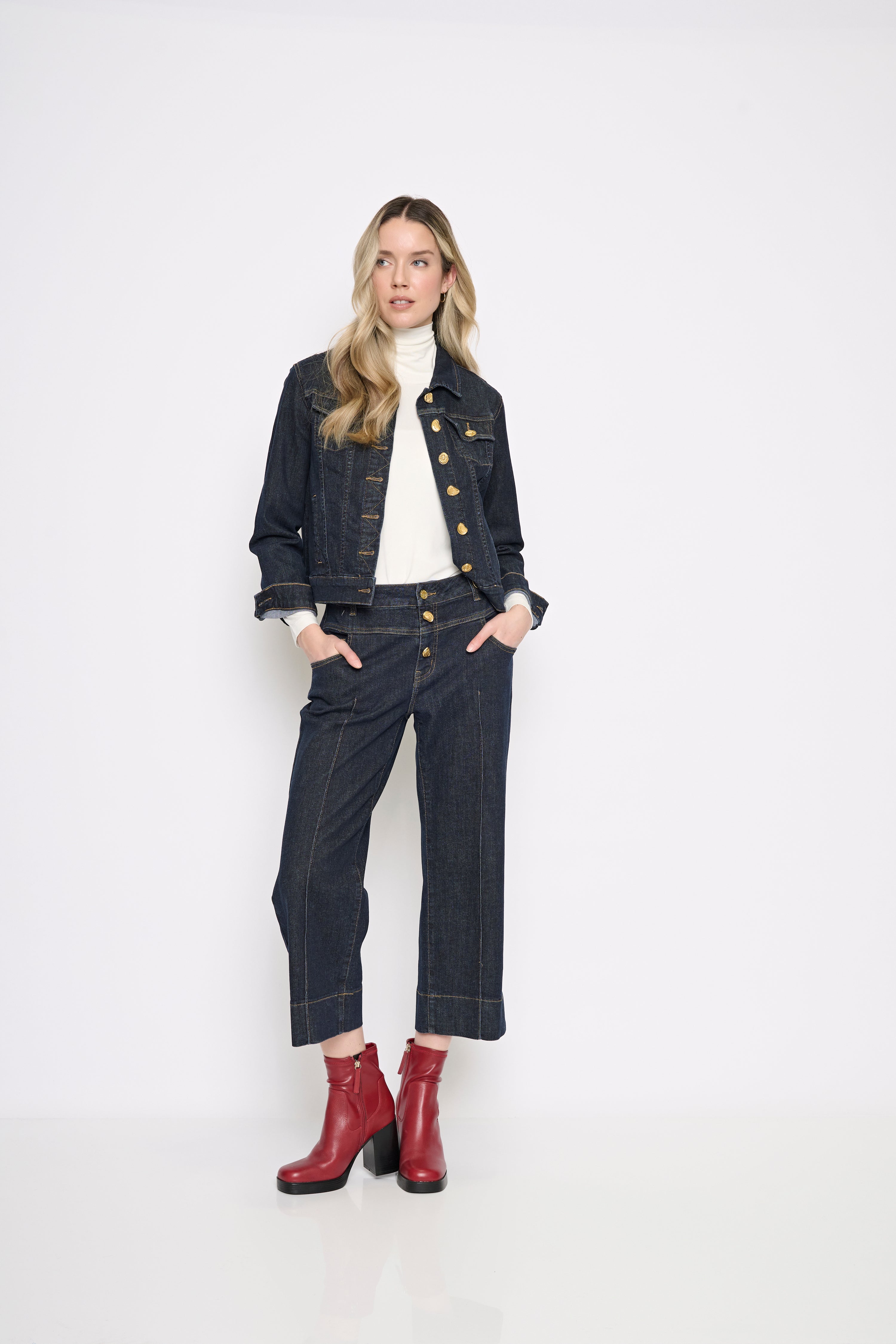 Wide Leg Crop Jeans